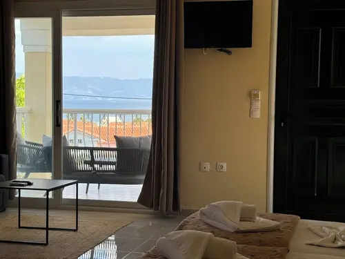Mediterranean Blue gallery 4
