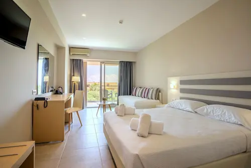 CNic Gemini Hotel gallery 3