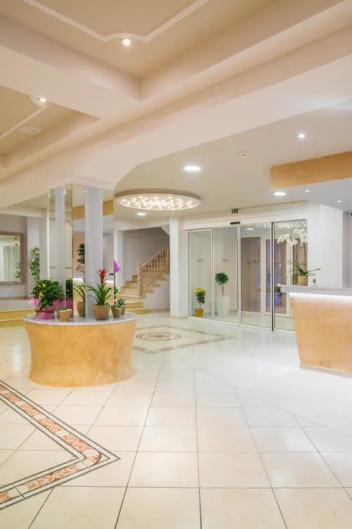 CNic Gemini Hotel gallery 6