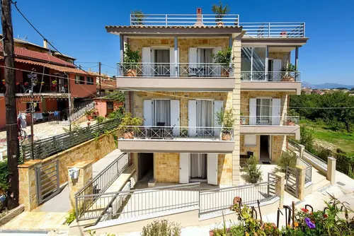 Angelo Del' Arte Estate gallery 4