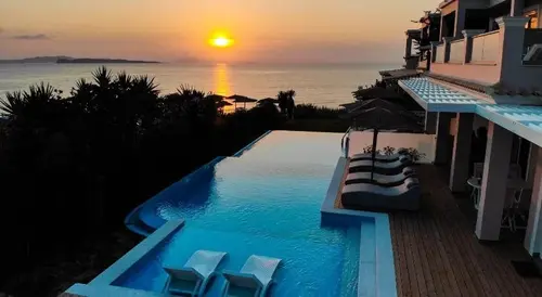 Paralia Luxury Suites gallery 2