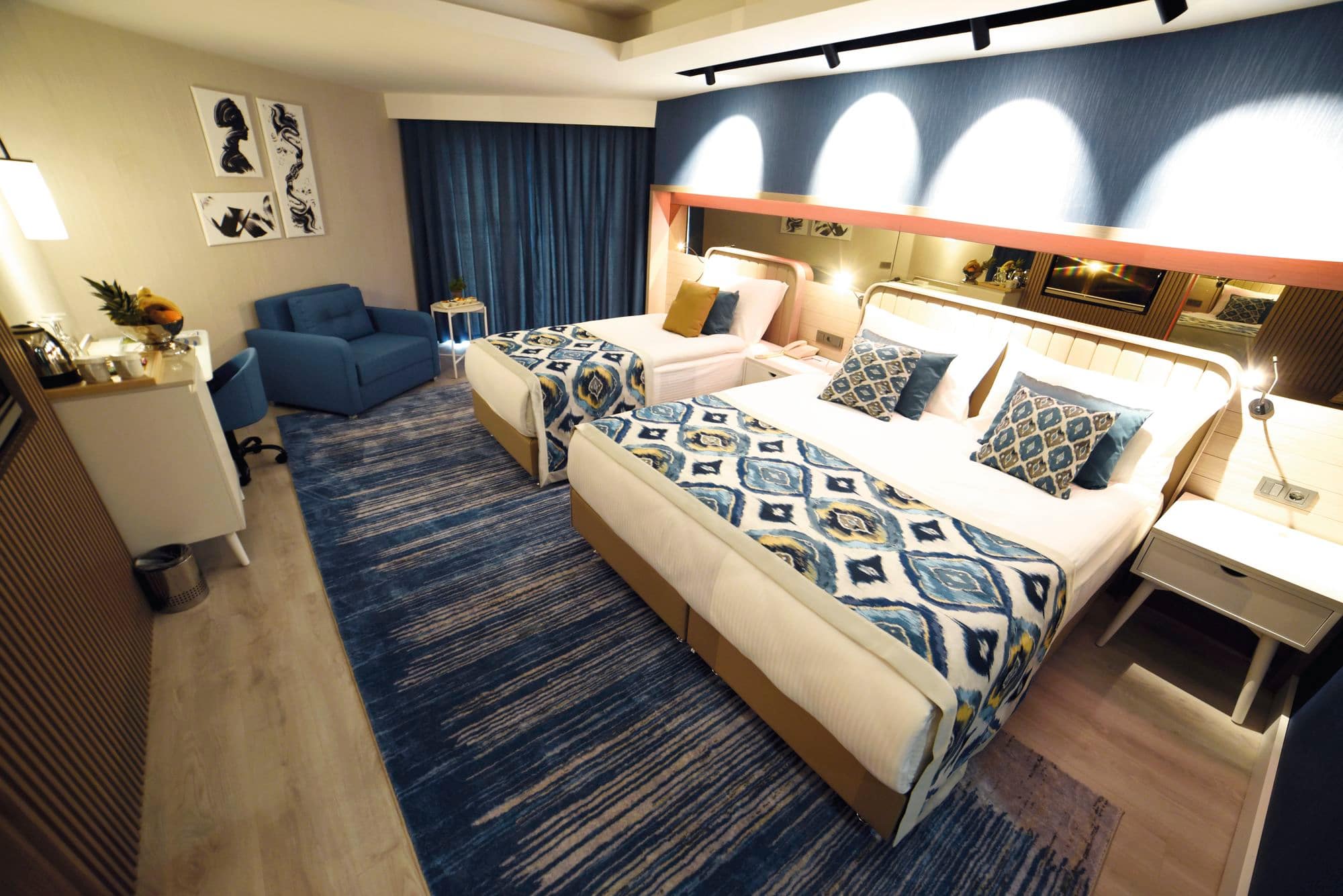 Royal Wings Hotel gallery 2