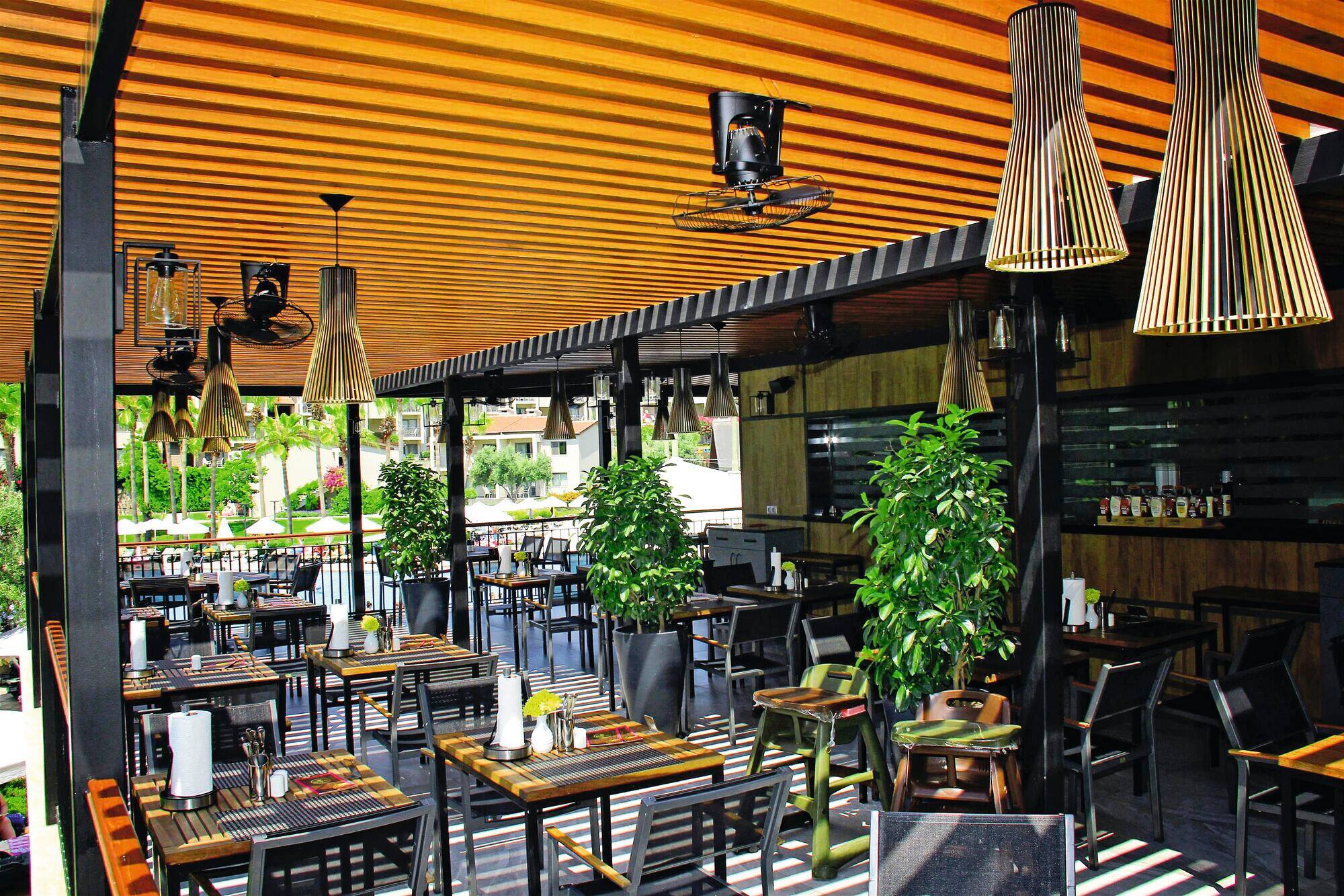 Arum Barut Collection gallery 6