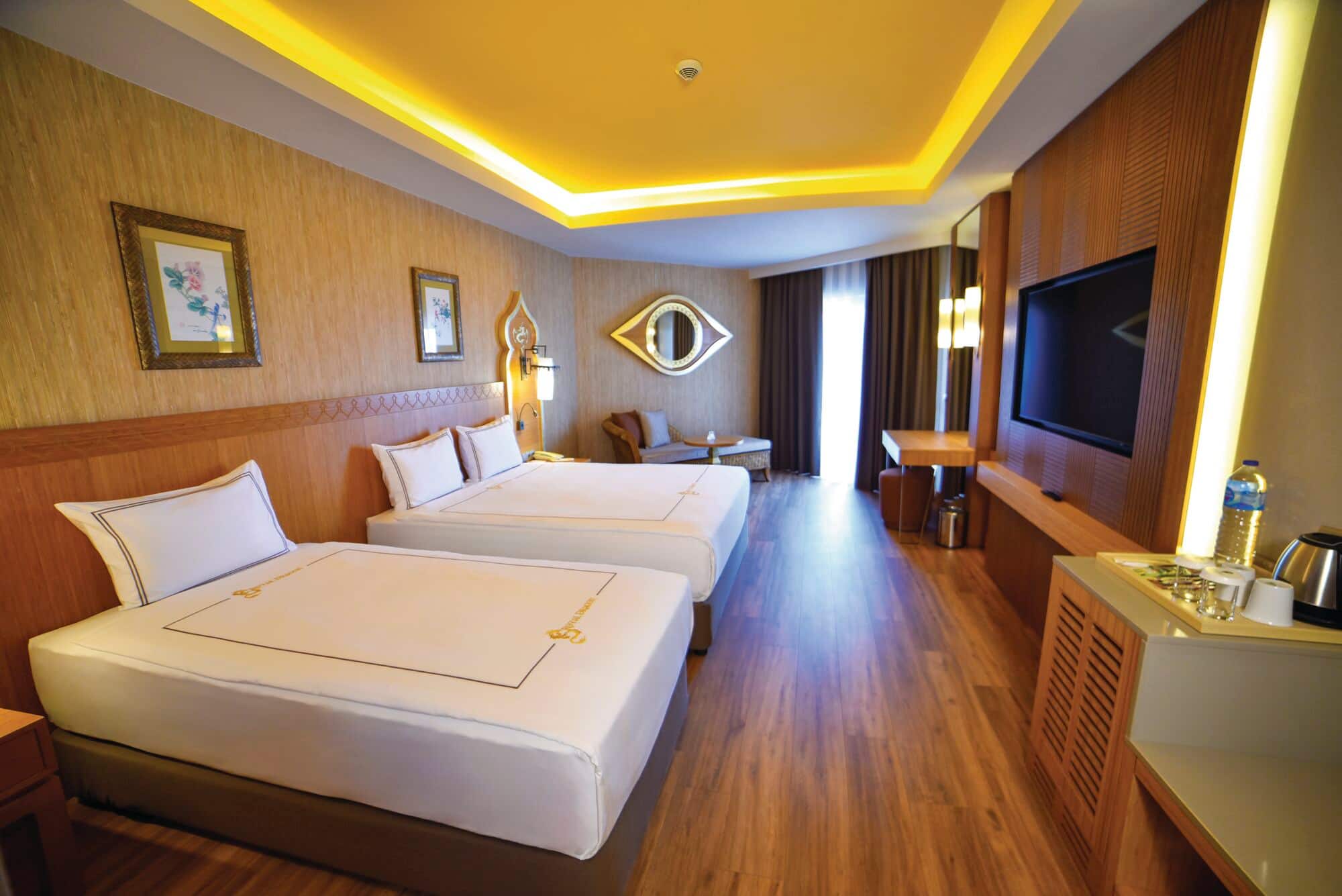 Royal Dragon Hotel gallery 2