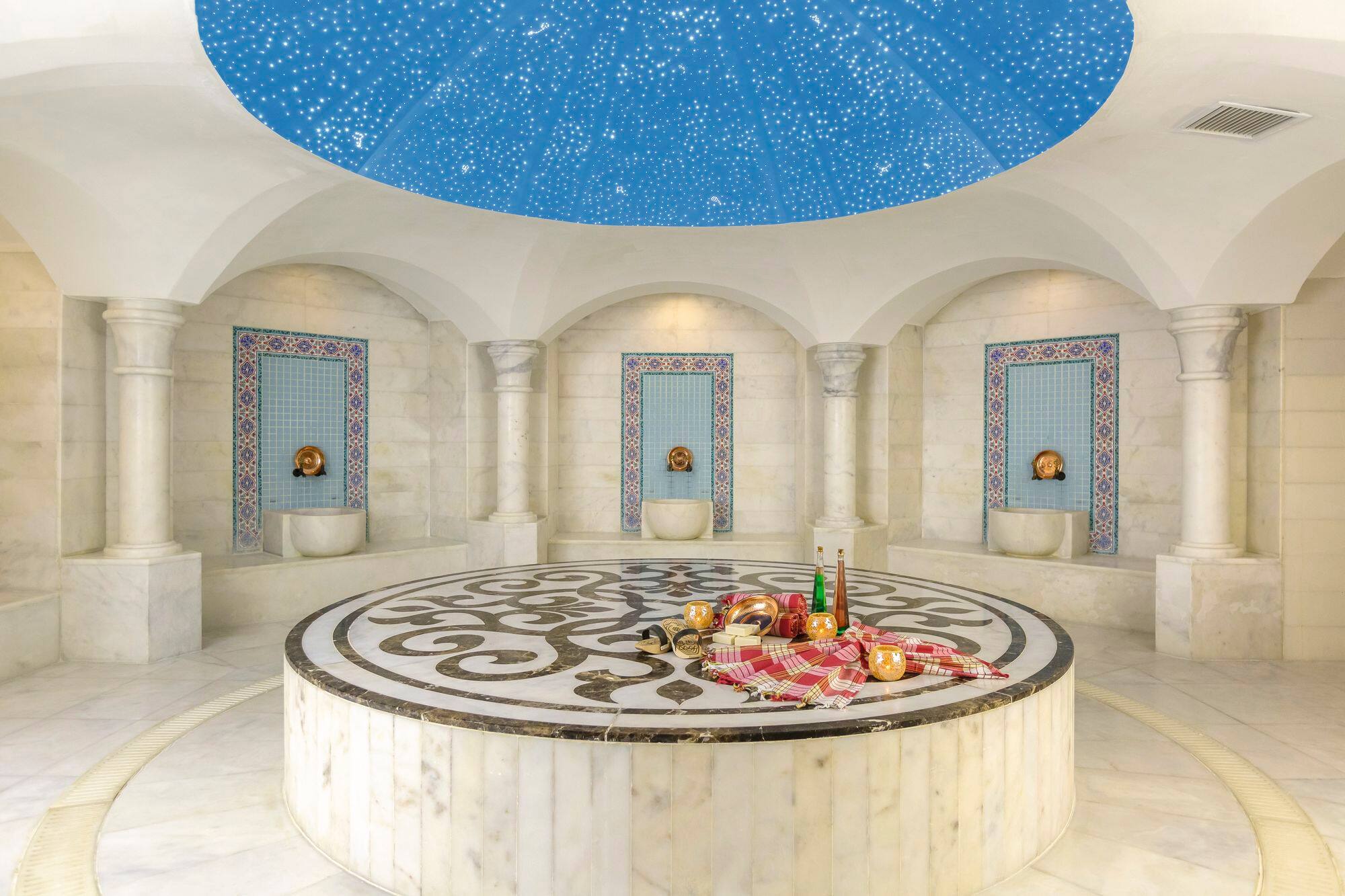 Royal Dragon Hotel gallery 5