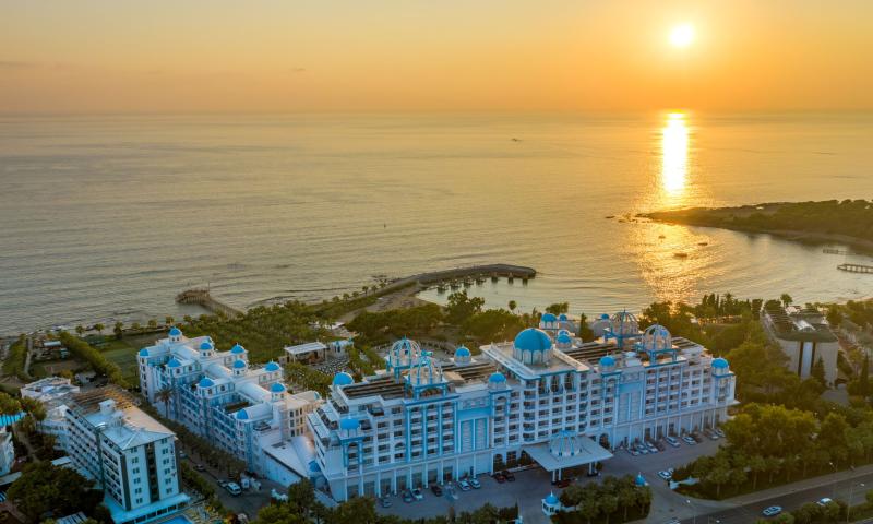 Rubi Platinum SPA Resort & Suites